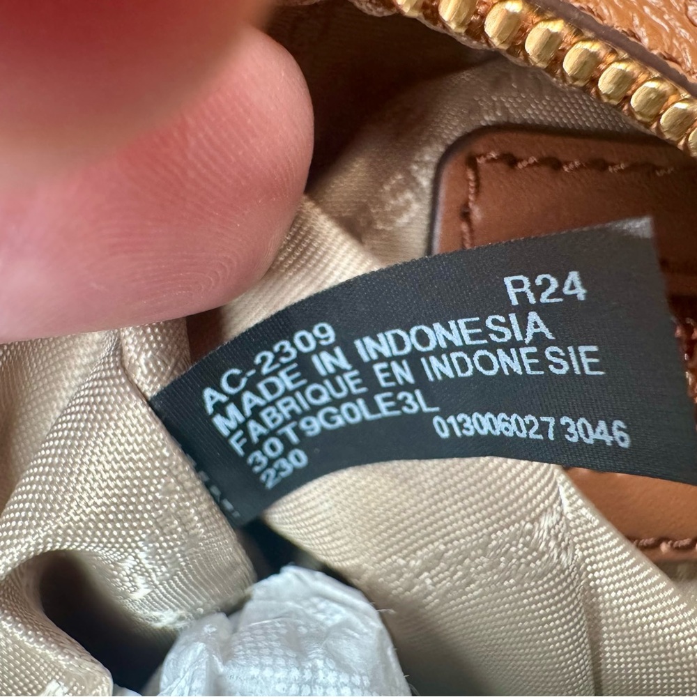 Michael Kors Lillie - Picture 6 of 16
